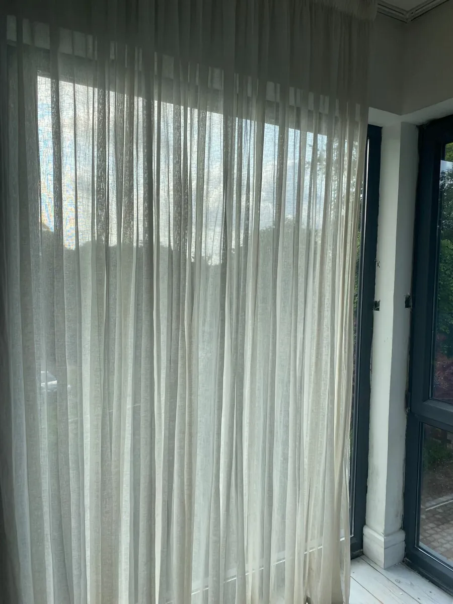 Curtains - Image 1