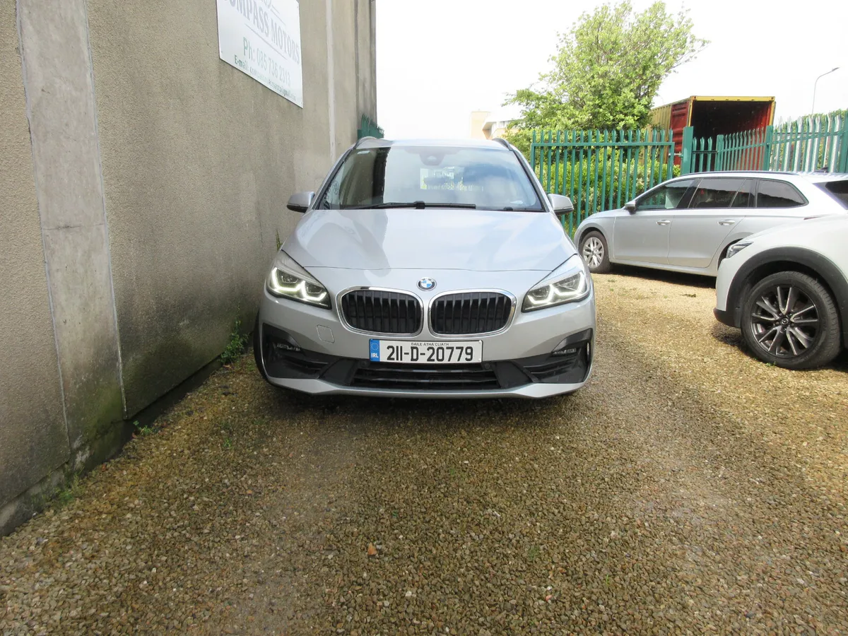 2021 BMW 216D 1.5 DIESEL AUTOMATIC 7 SEATS - Image 2