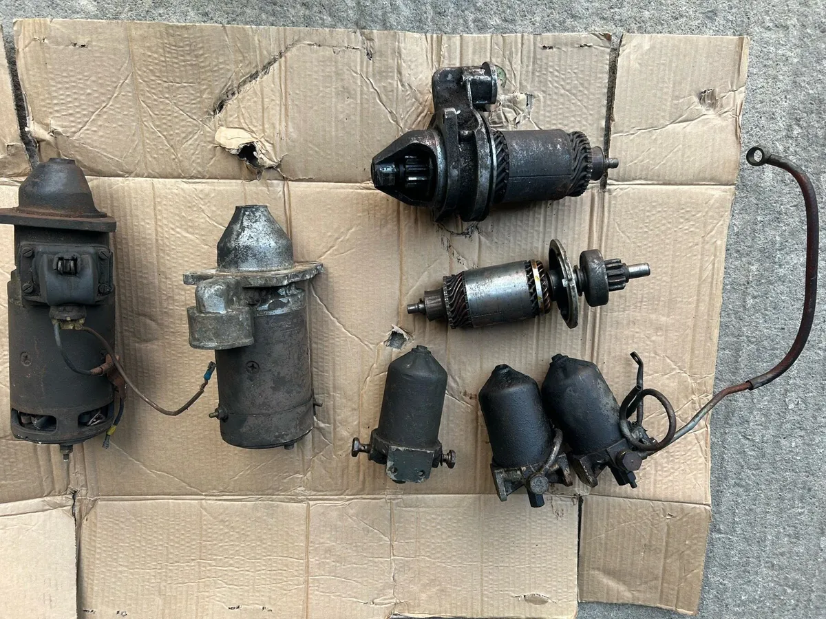 Massey Ferguson Starter motors and filter housing - Image 1