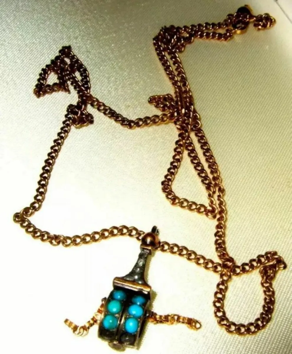 Vintage Hallmarked 9ct Charm & Chain - Image 2