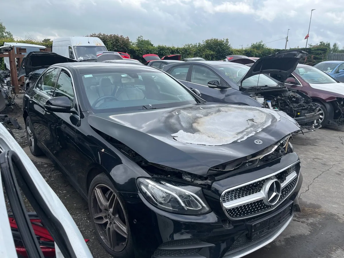 2019 Mercedes e220 for parts - Image 2