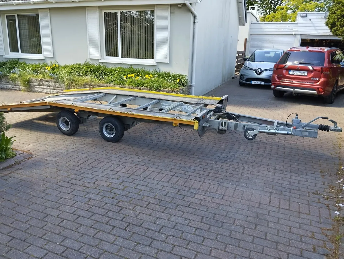 Car transporter - Image 1