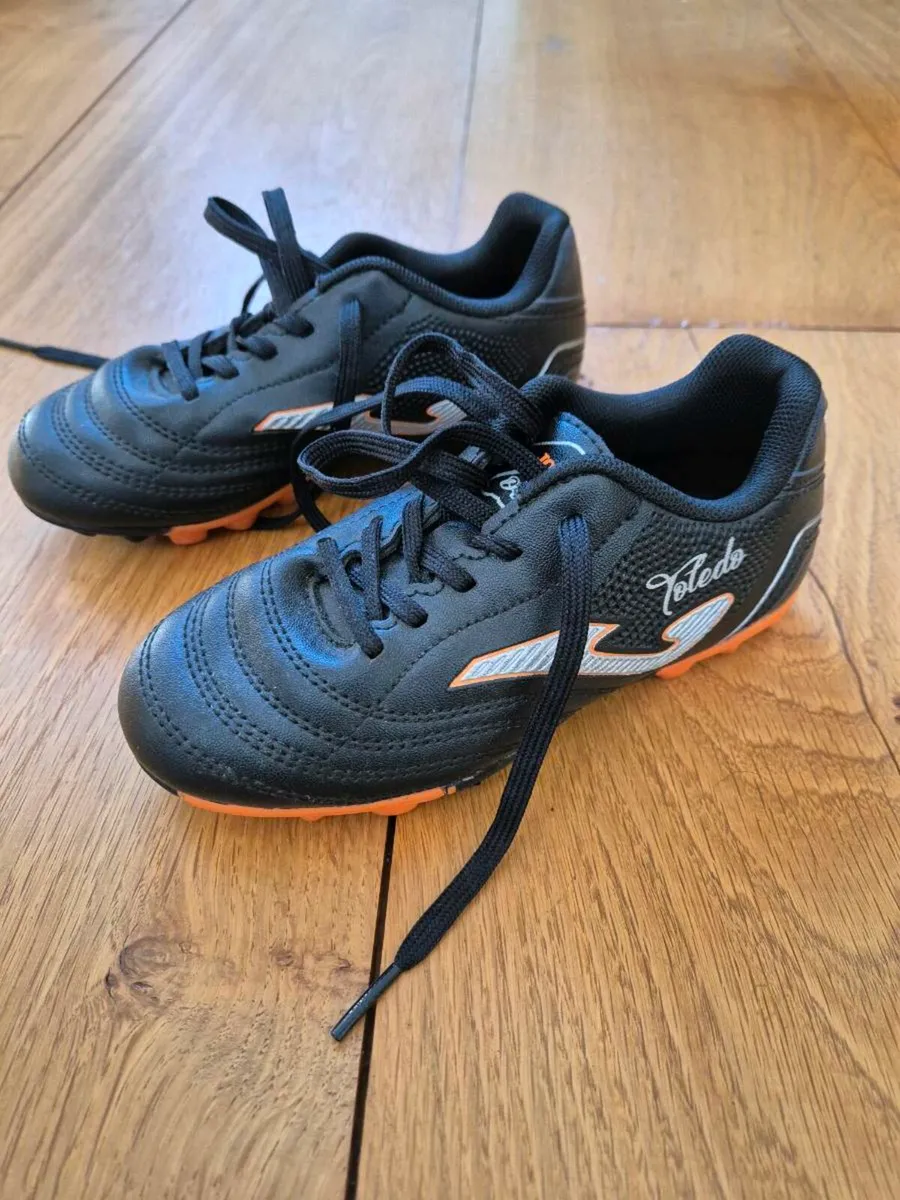 Kids Joma football boots UK size 11 - Image 1