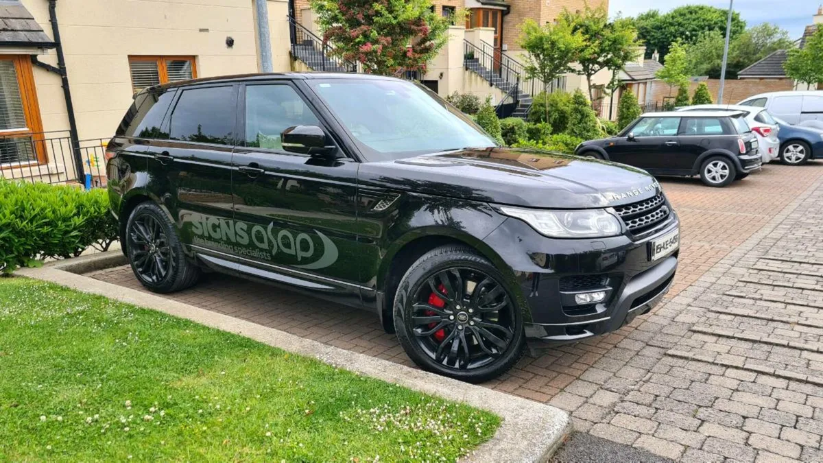 Range Rover Sport - Image 1