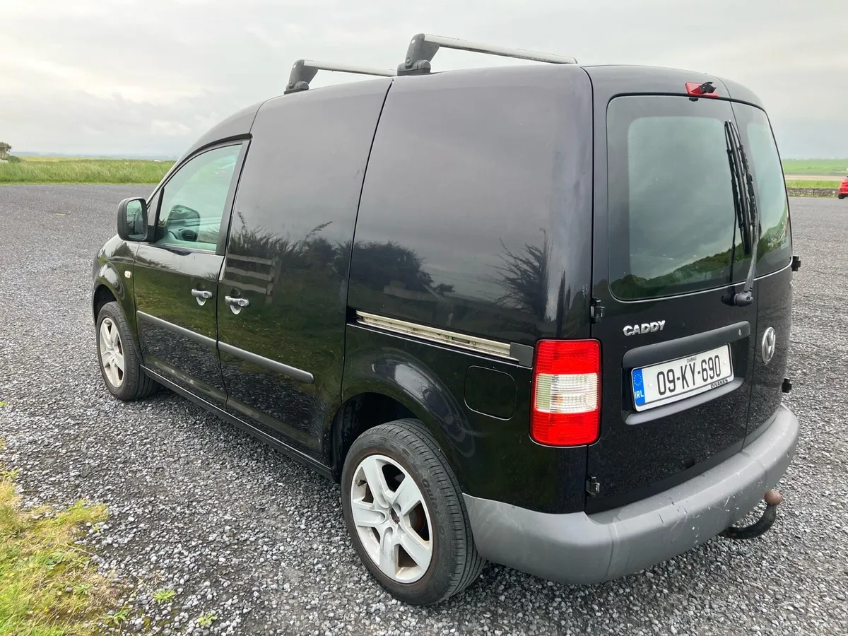 Caddy van - Image 3