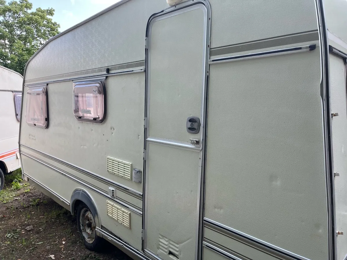 Compass caravan (for shed or office use) - Image 3