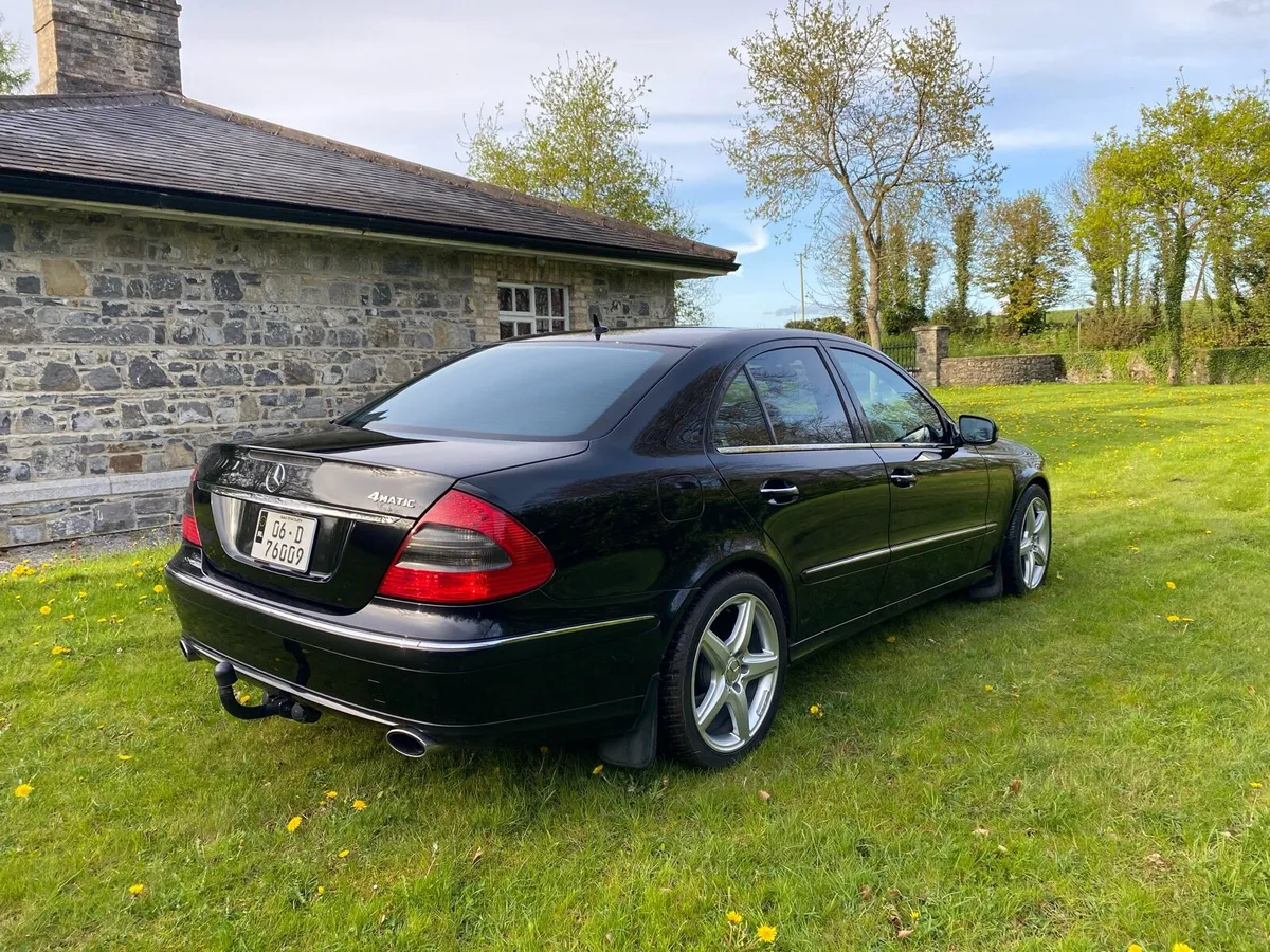 06 Mercedes E class W211 BREAKING PARTS - Image 4