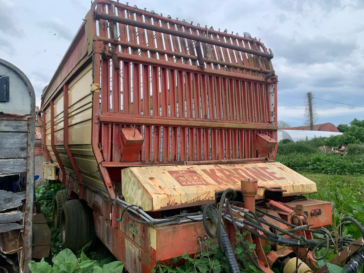 Krone silage wagon - Image 4