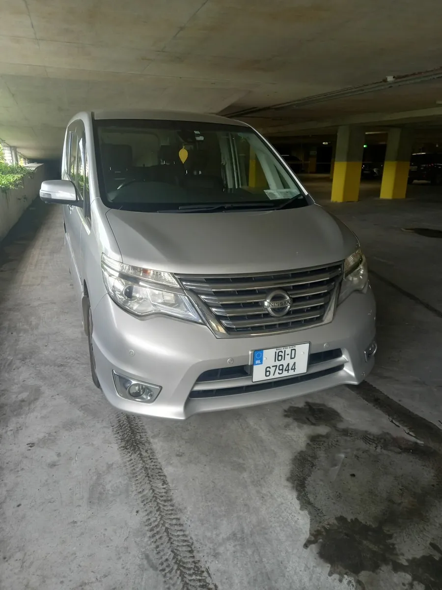 16y Nissan Serena hybrid - Image 4