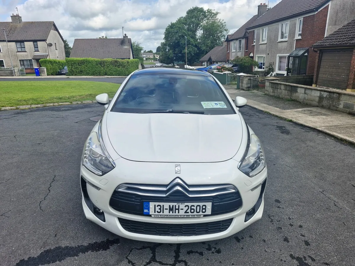Citroen DS 5 Hybrid  2013 - Image 2