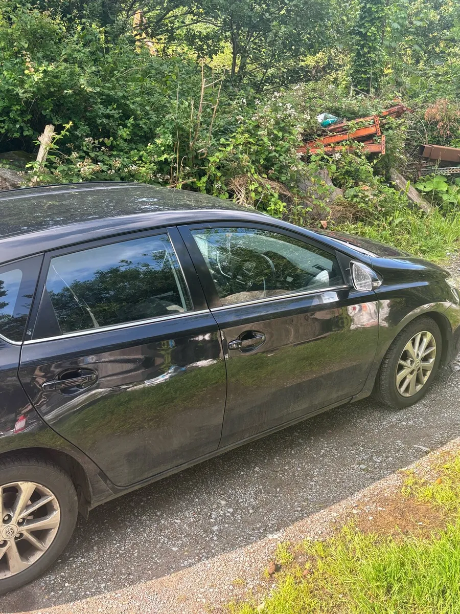 TOYOTA AURIS D-4D 1.4 ICON S/S 5DR - Image 2