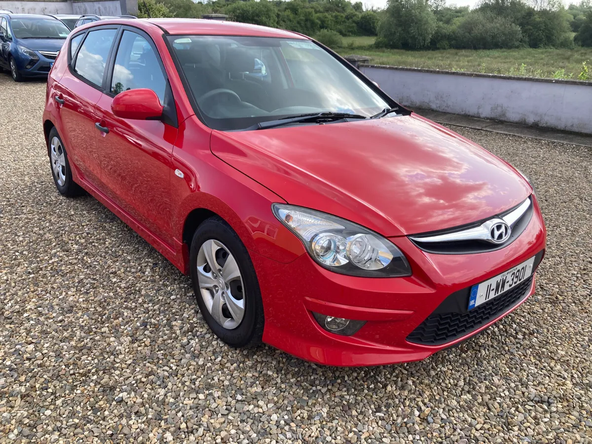 Hyundai i30 2011 Petrol - Image 1