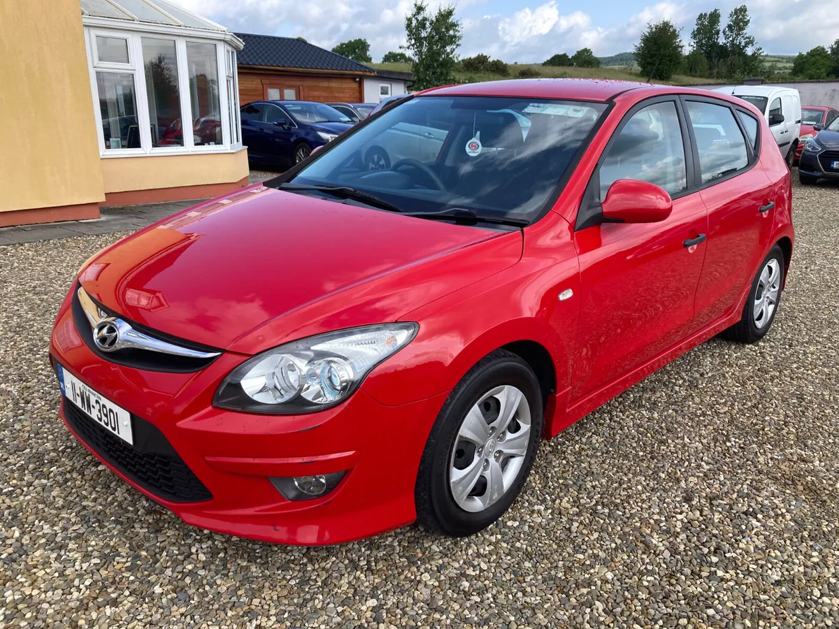 Hyundai i30 2011 Petrol - Image 2