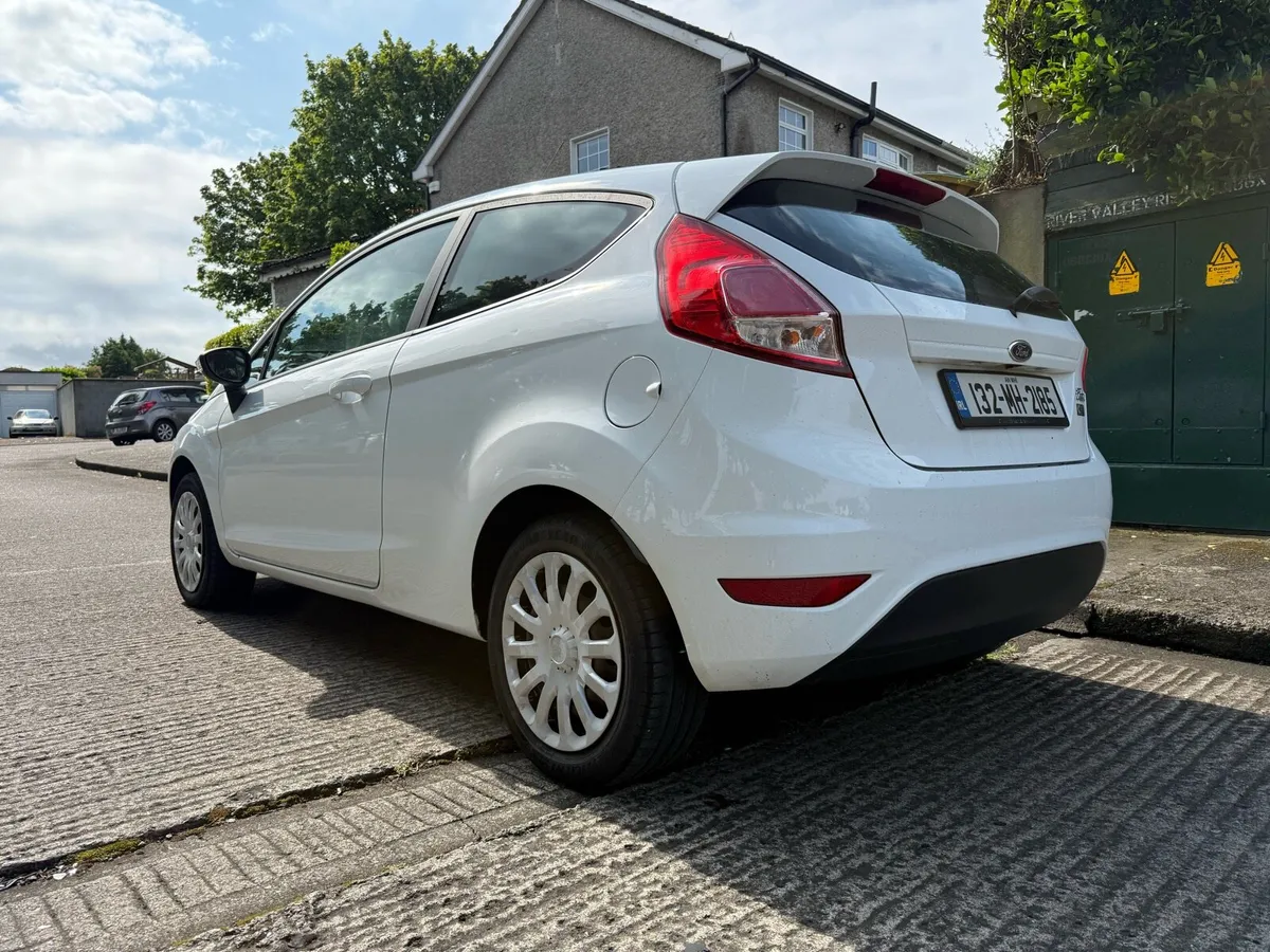 Ford Fiesta 1.2L - Image 4