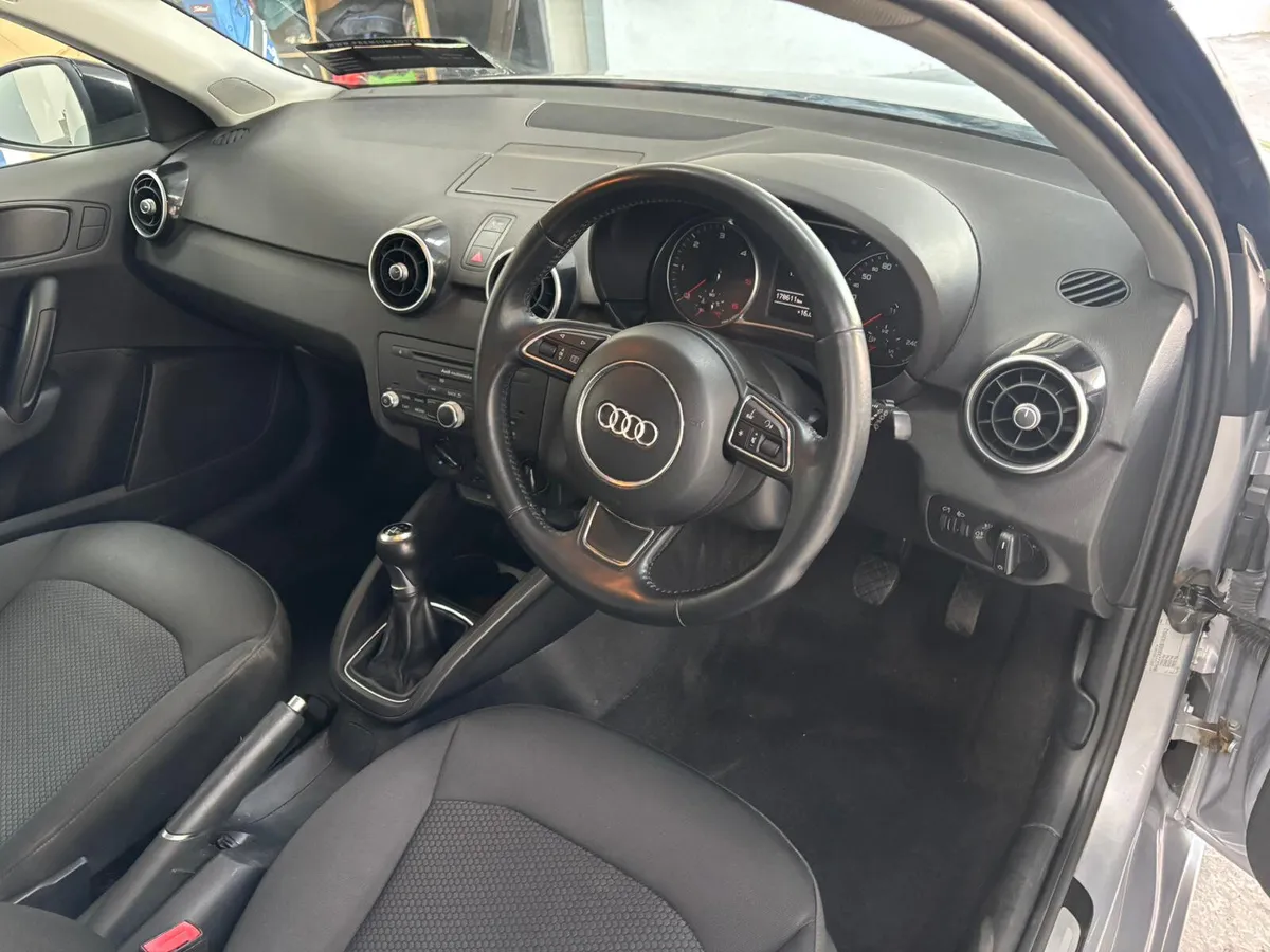 Audi A1 2015. SPORTBACK 1.6TDI.  S/LINE - Image 4