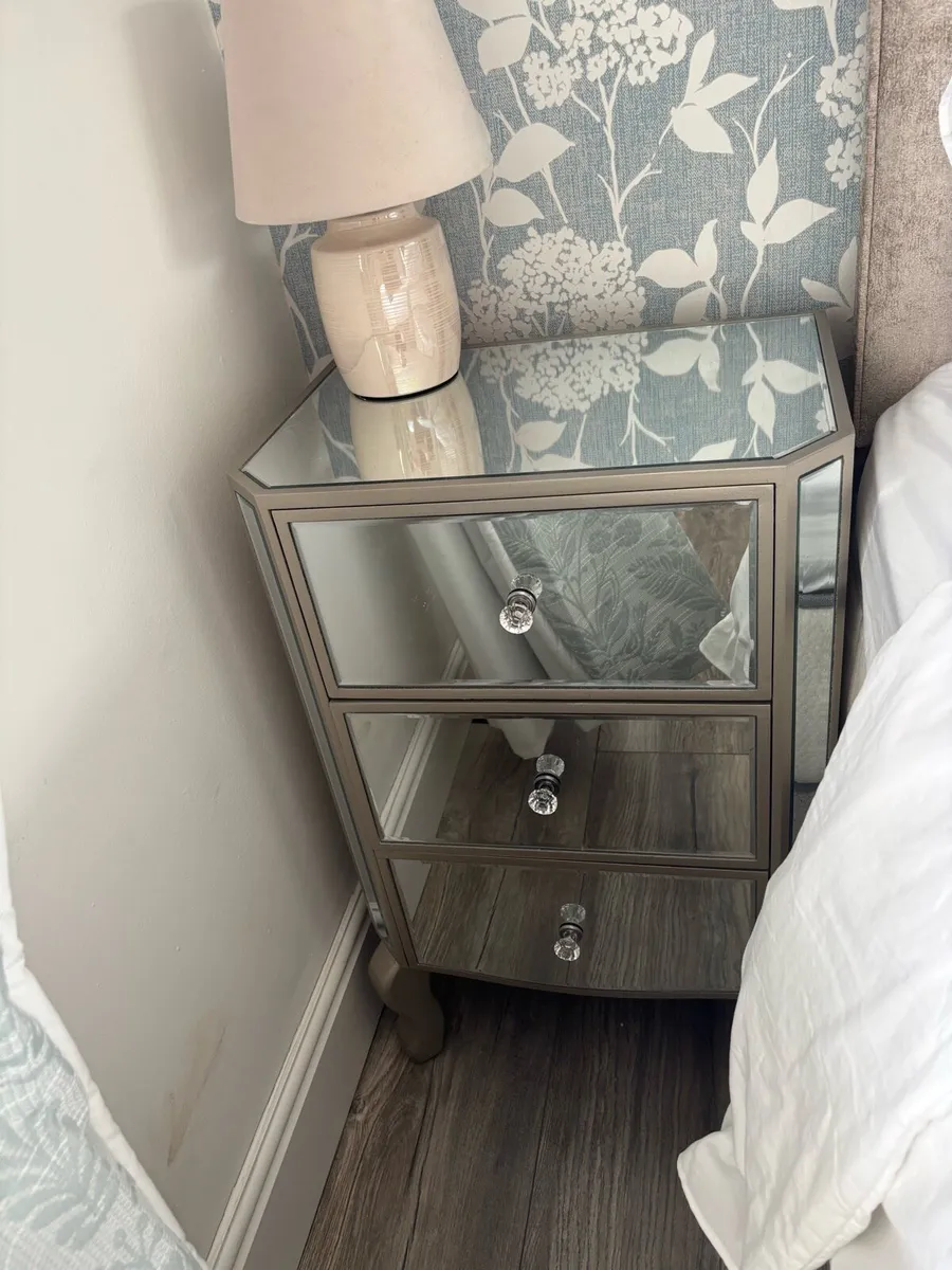 Glass bedside table X2 - Image 1