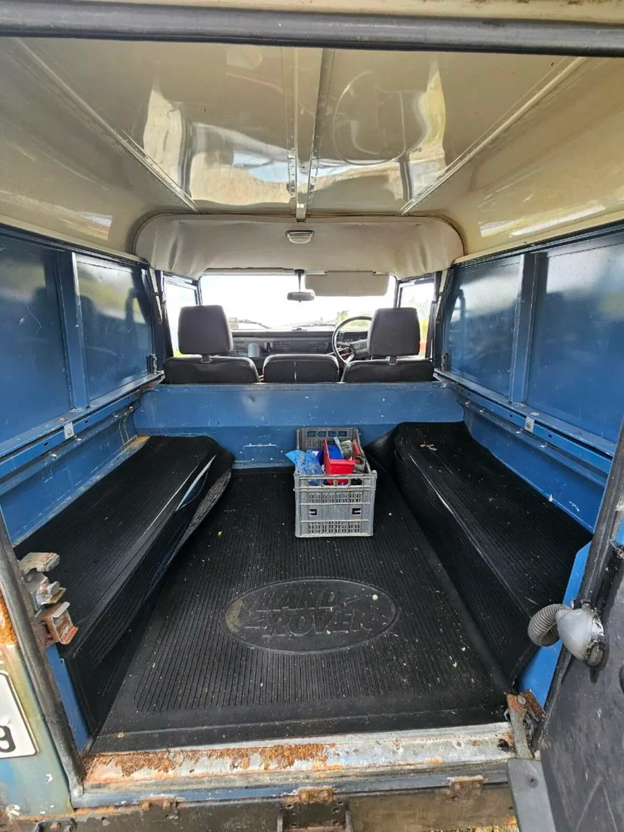 Defender 90 - Image 3