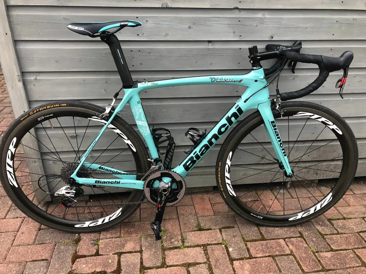 Bianchi Oltre XR1 Red 22 ZIPP303FC - Image 1