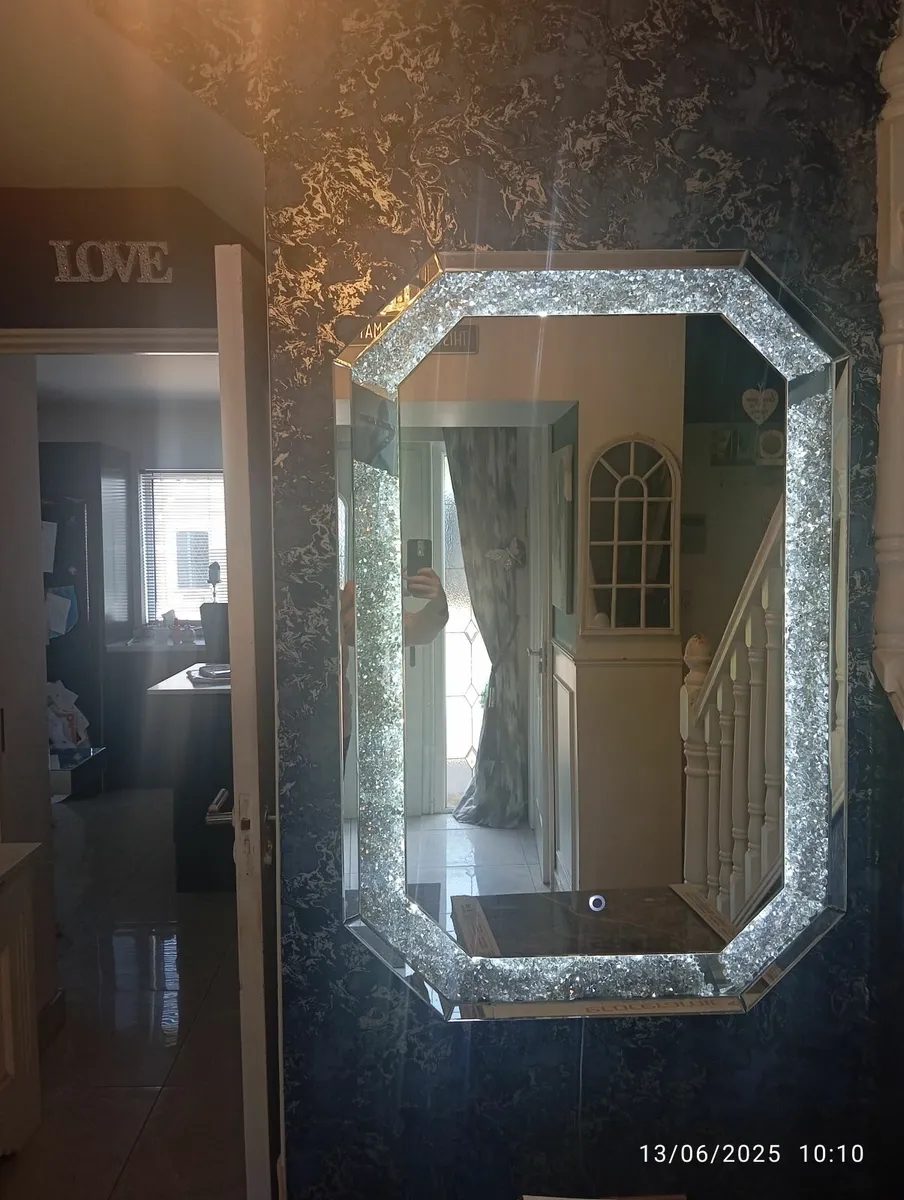 Mirror - Image 3