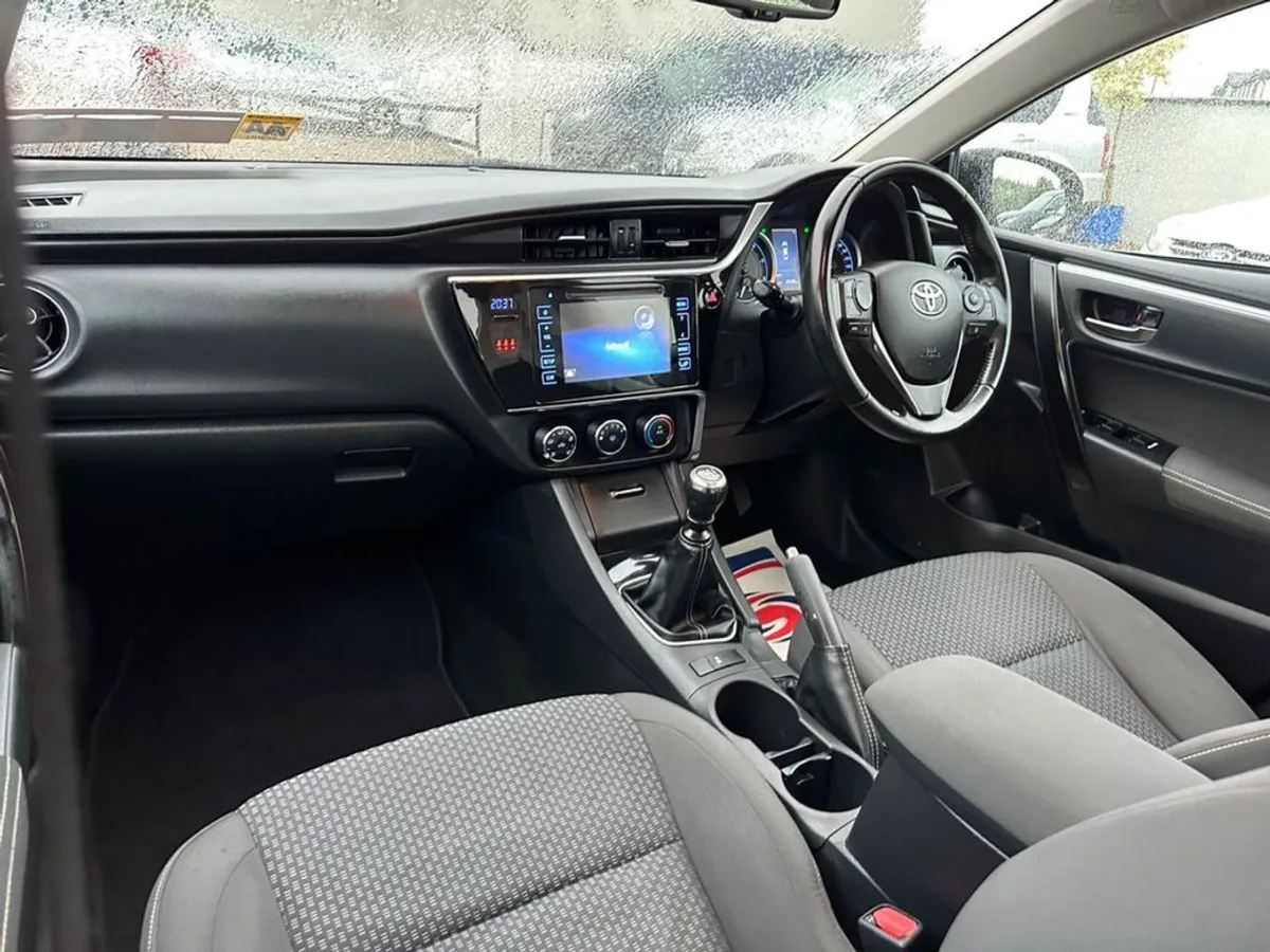 Toyota Corolla 1.4 D4D Diesel Luna - Image 4