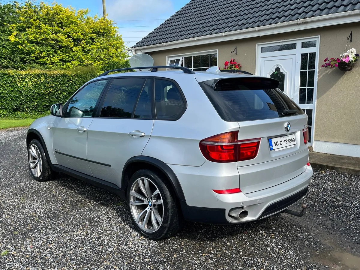 2010 bmw x5 CREWCAB - Image 3