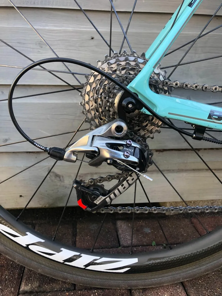 Bianchi Oltre XR1 Red 22 ZIPP303FC - Image 2