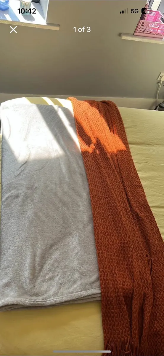 Throw blankets - Image 1