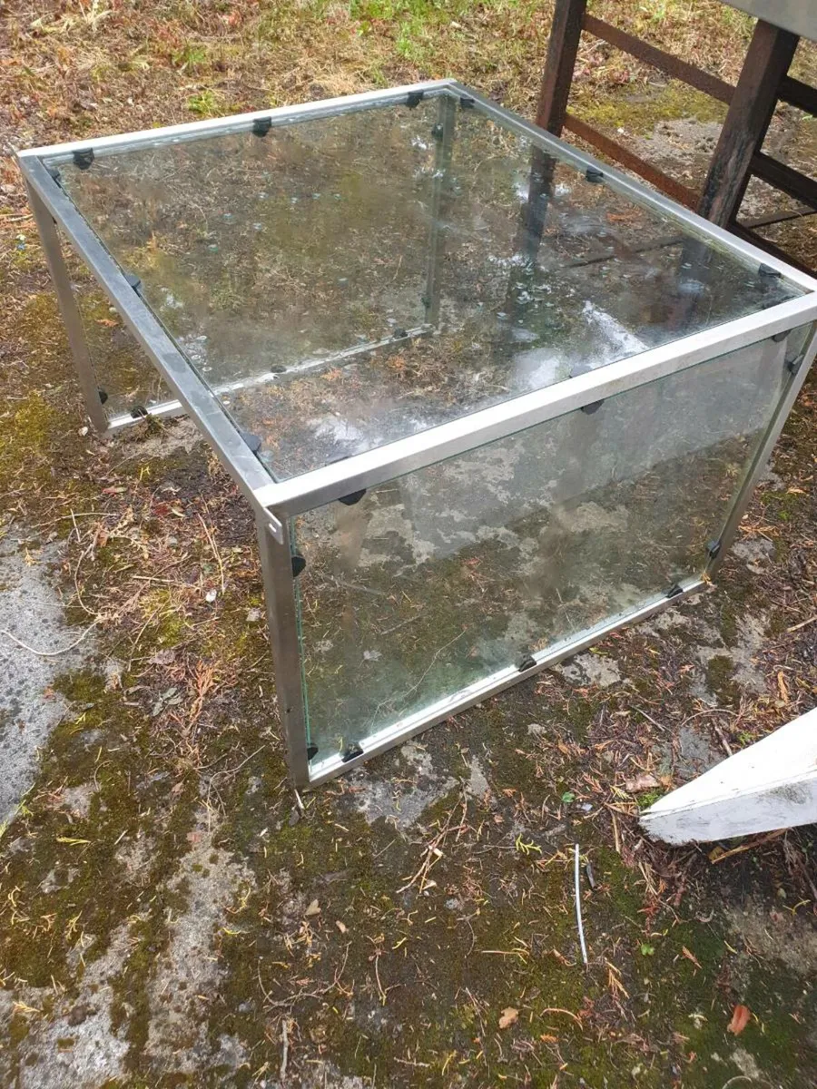 Stainless steel table - Image 3