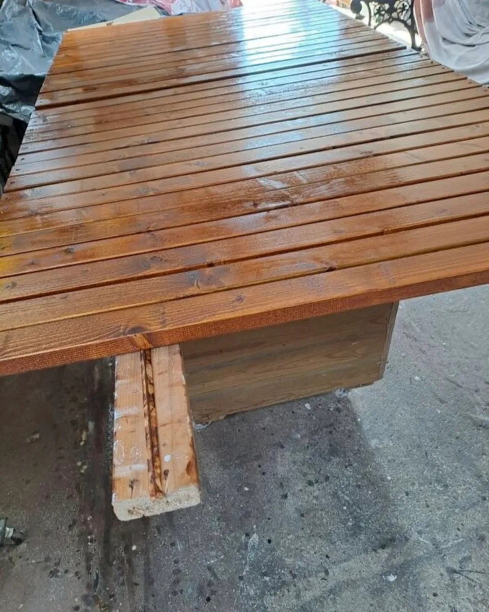 Cast iron Garden benches - Image 3