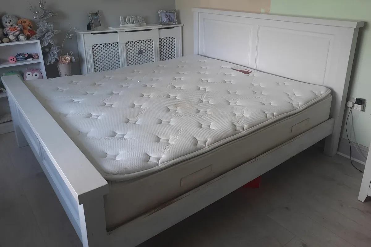 Super King Sized Bed - Image 1