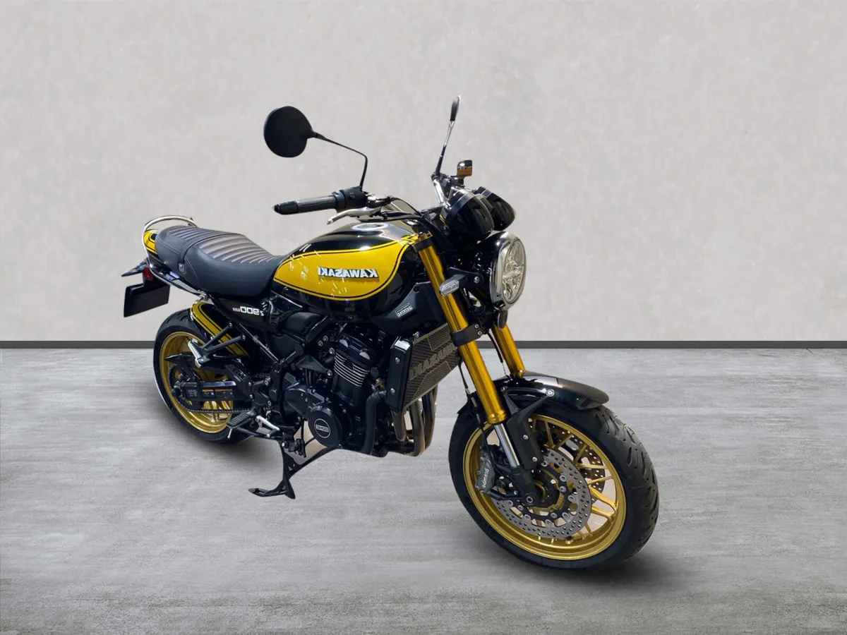 Kawasaki ZR 900 RS SE Yellow Ball with Extras, NI - Image 3