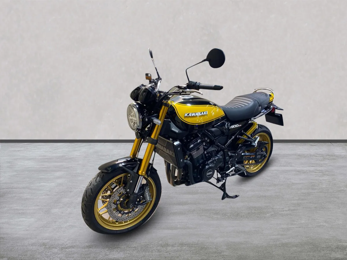 Kawasaki ZR 900 RS SE Yellow Ball with Extras, NI - Image 4