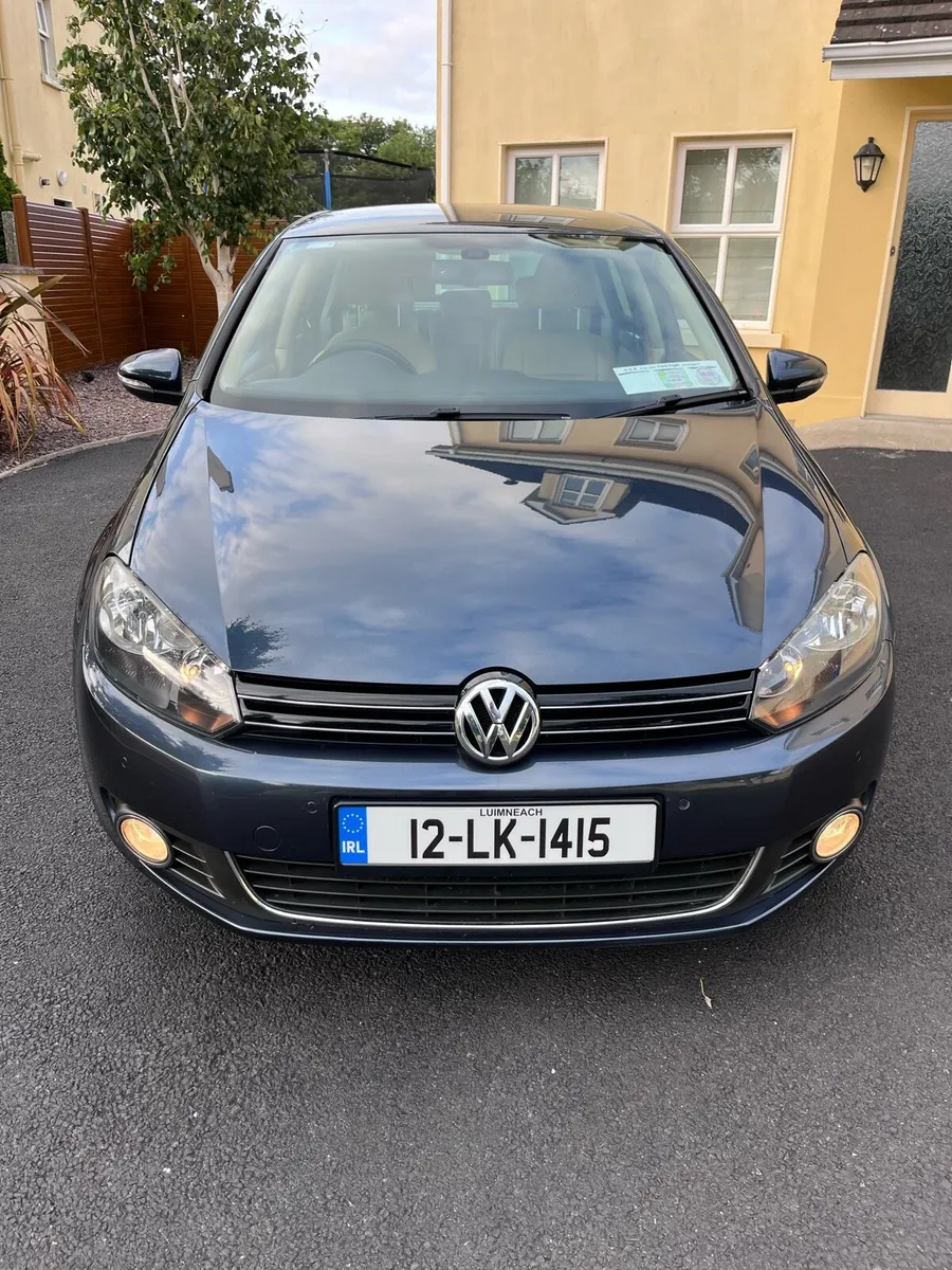 2012 Golf  1.6Tdi Highline Automatic - Image 1