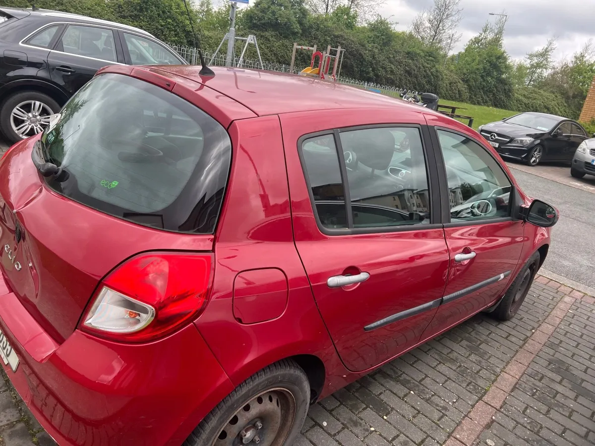 Renault Clio 2010 - Image 3