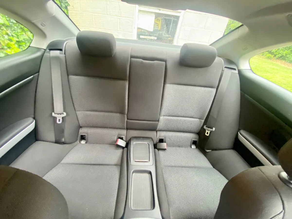 2007 BMW 3-Series Coupe Very Low Km - Image 3