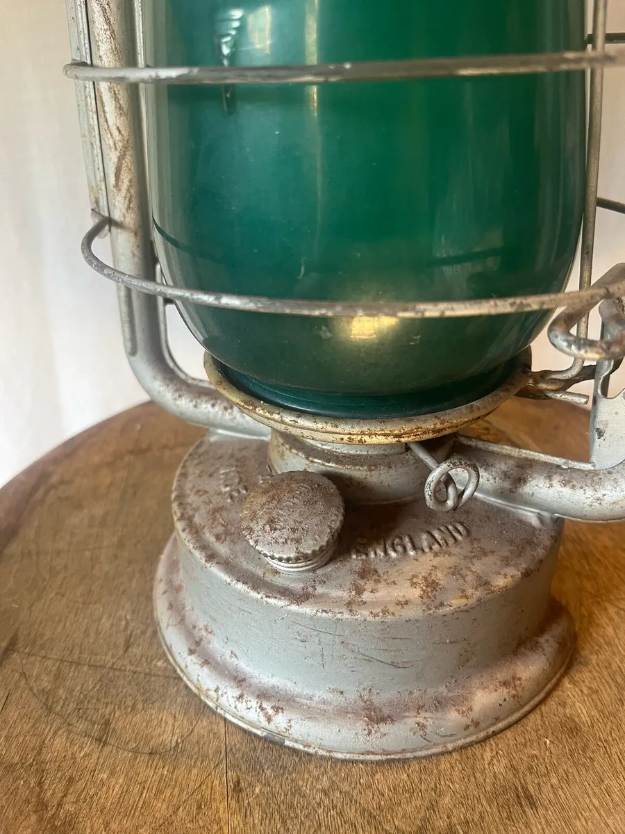 Antique Chalwyn Lynx Oil Tilley Lamp - Image 3
