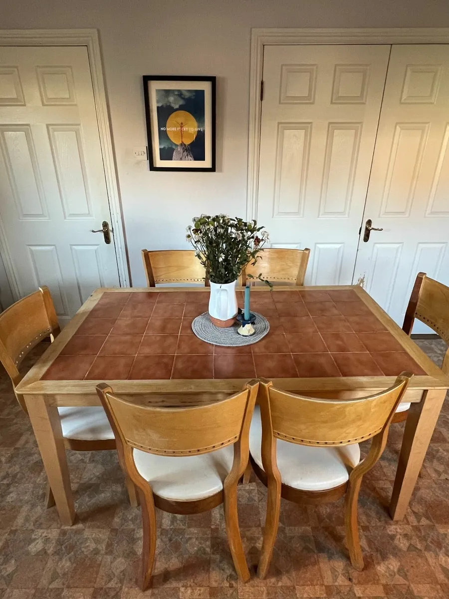 Kitchen table for sale - Image 1