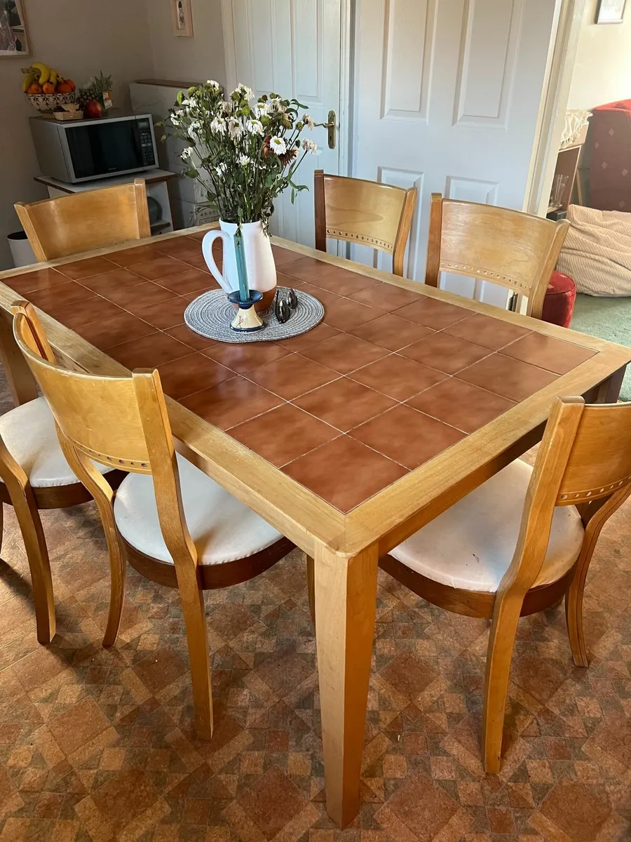 Kitchen table for sale - Image 2