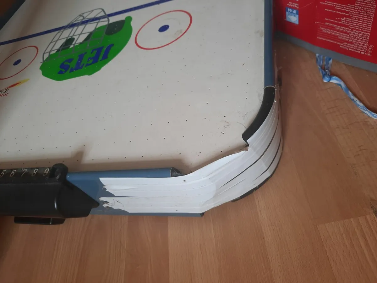 Air Hockey Table - Image 3