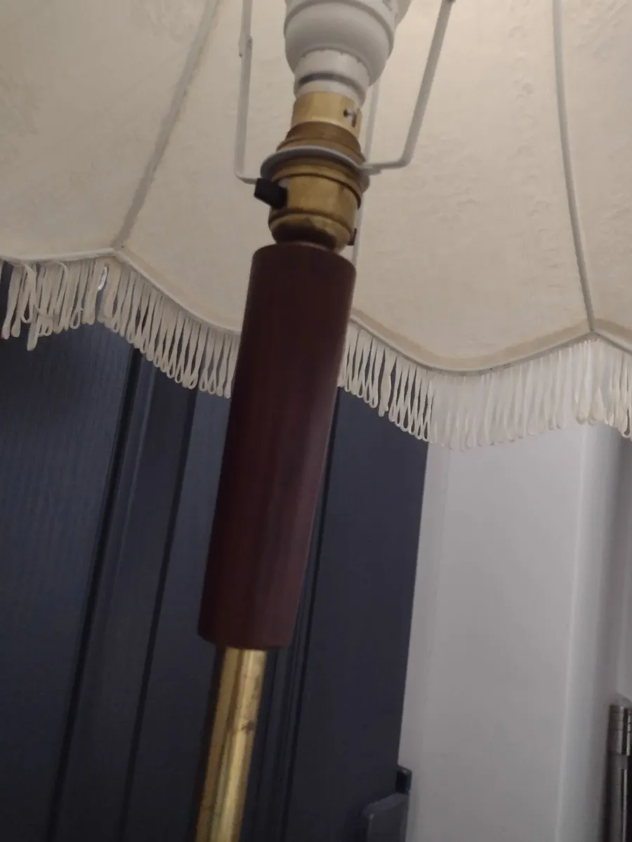 Mid-century Teak & brass floor lamp - Image 3