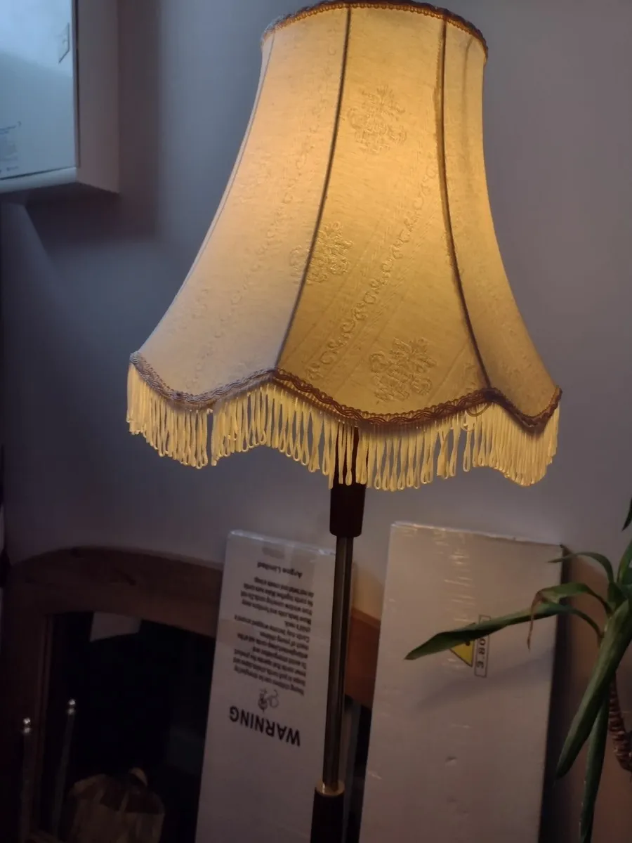 Vintage Mid-century Teak & brass floor lamp - Image 4