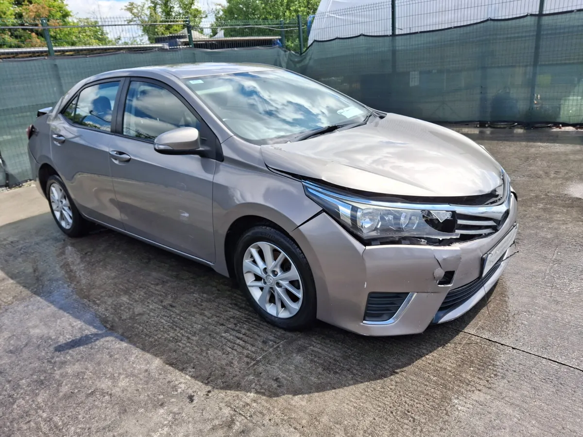 2015 Toyota Corolla 1.4 D4D - Image 3