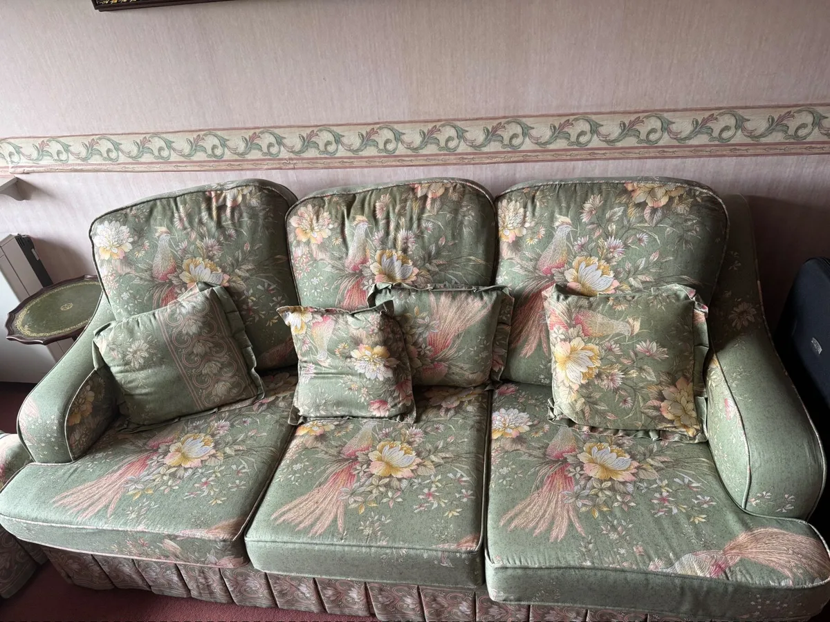 3 seater sofa, 2 armchairs & a footstool - Image 2