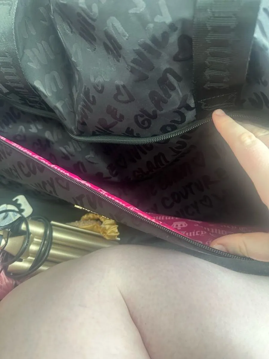 Juicy couture bag/suitcase - Image 3