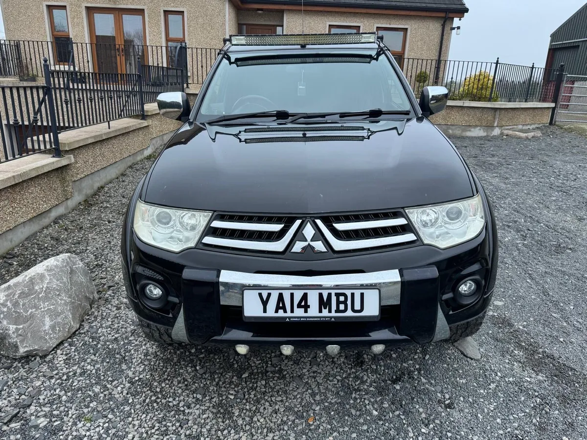 Mitsubishi Warrior 4x4 - Image 2
