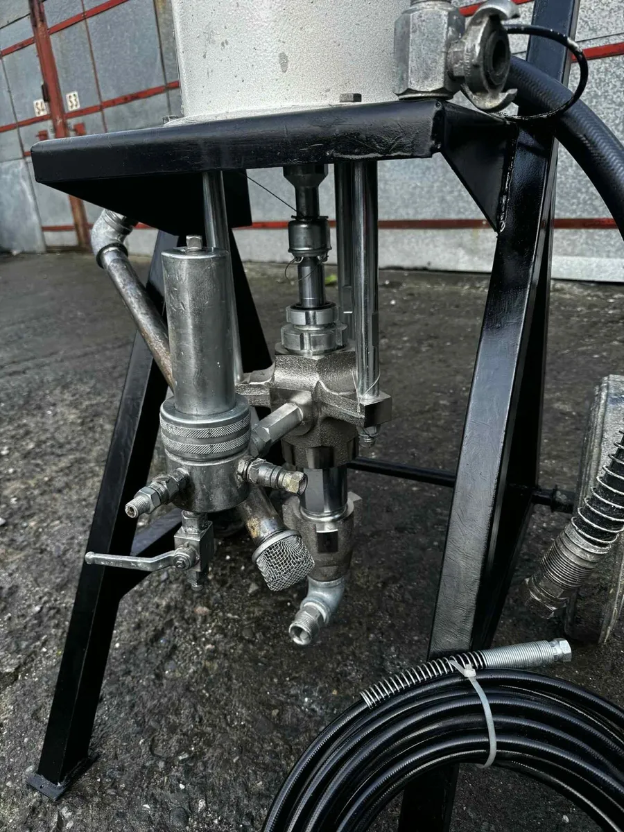 Pneumatic airless paint sprayer - Image 3