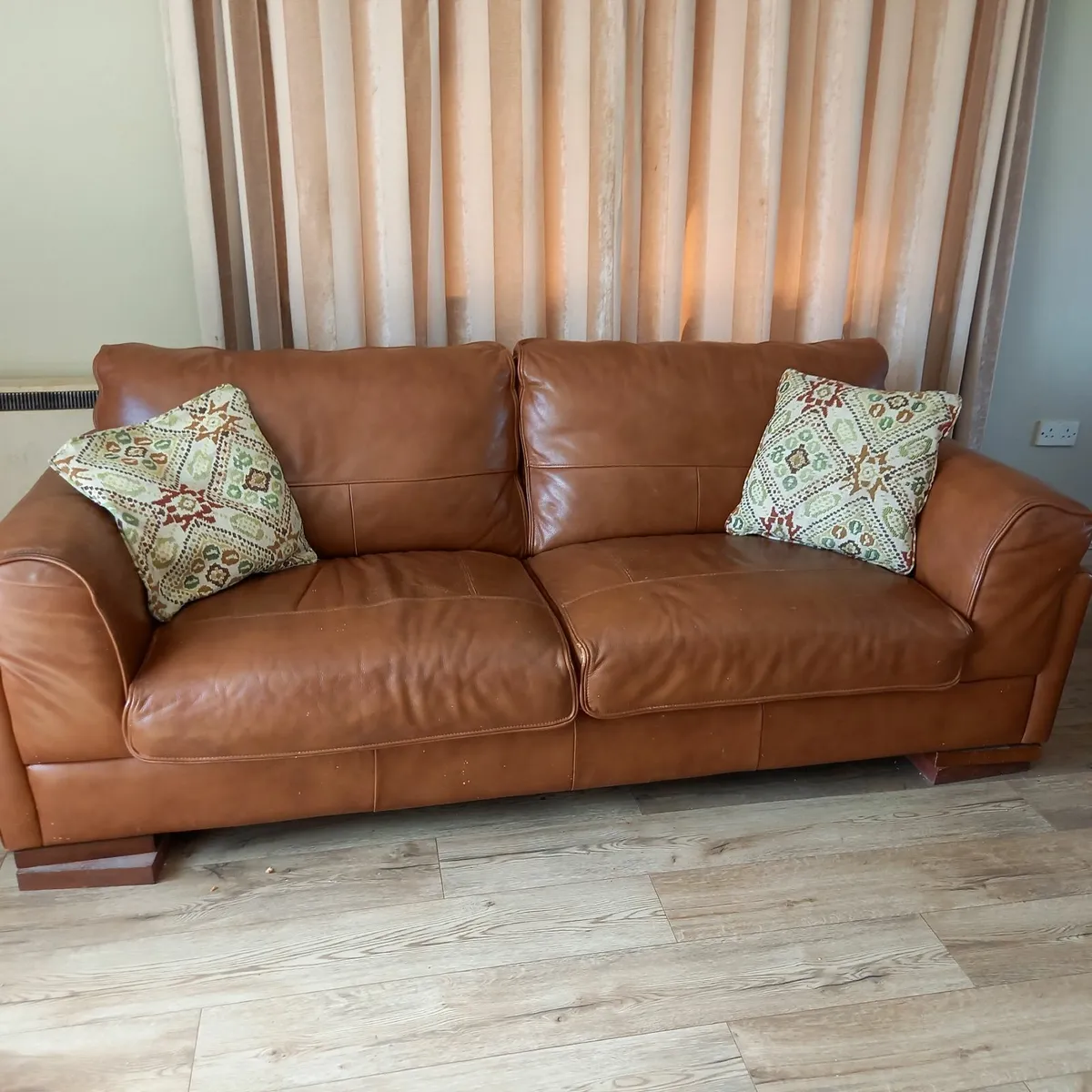 Brown Leather three piece suite - Image 1