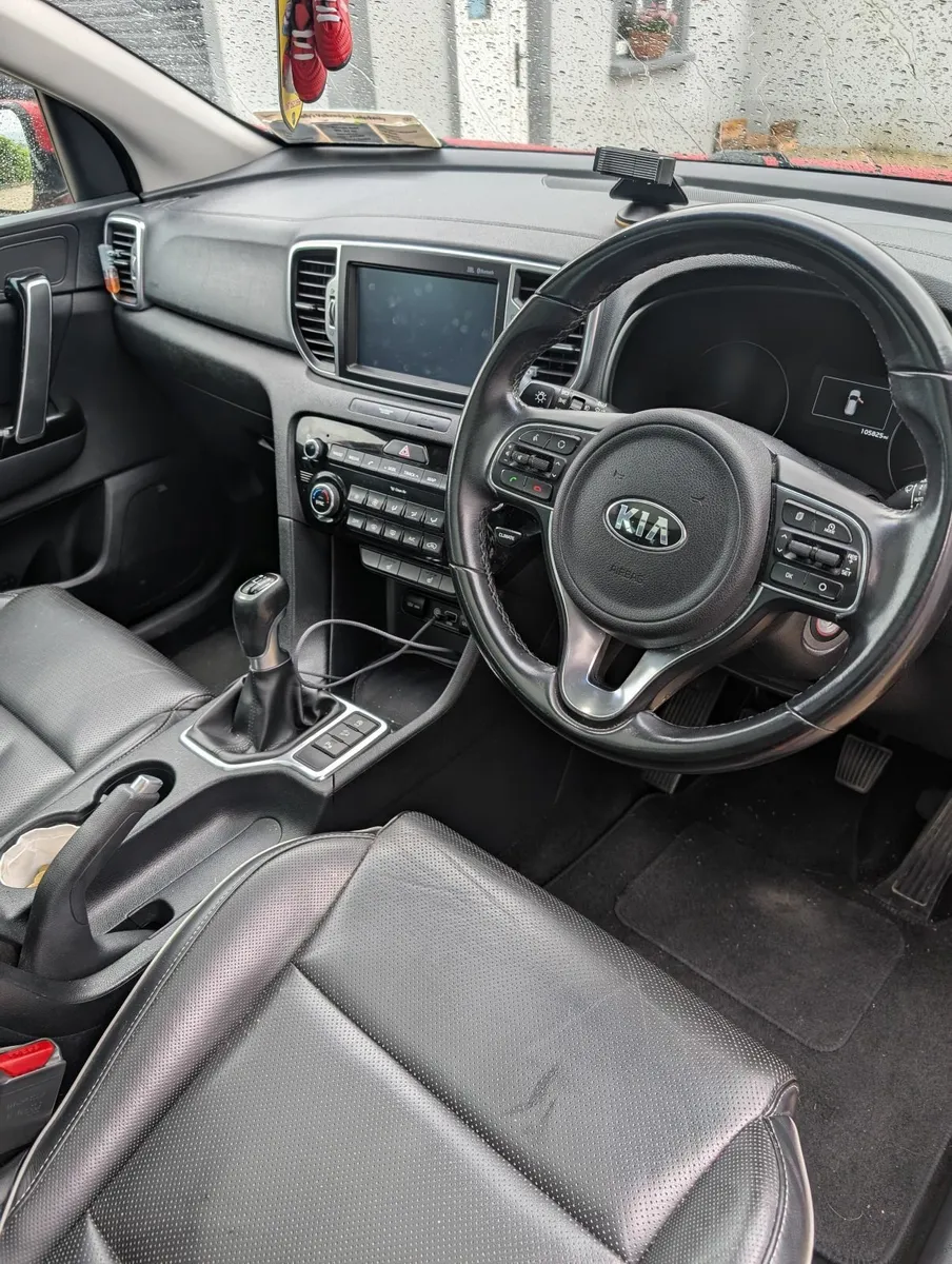 Kia Sportage LX 2017 - HIGH SPEC - Image 4