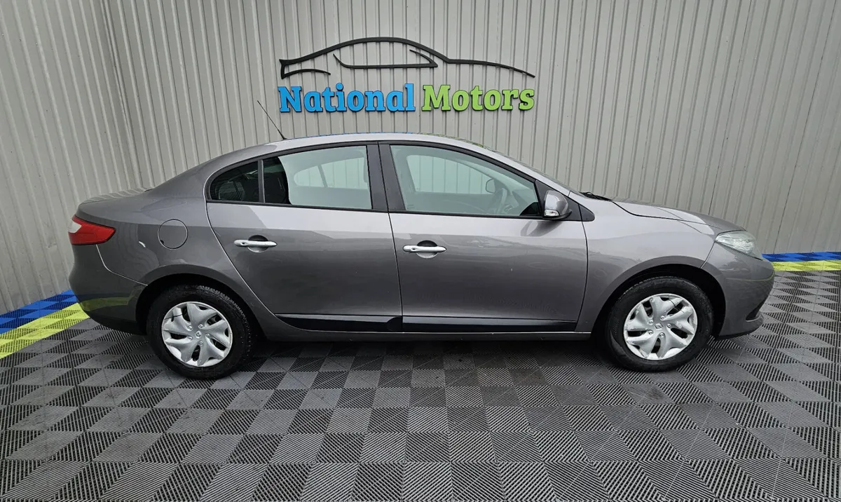 2014 Renault Fluence 1.5 DCI 110 EDC - Image 2