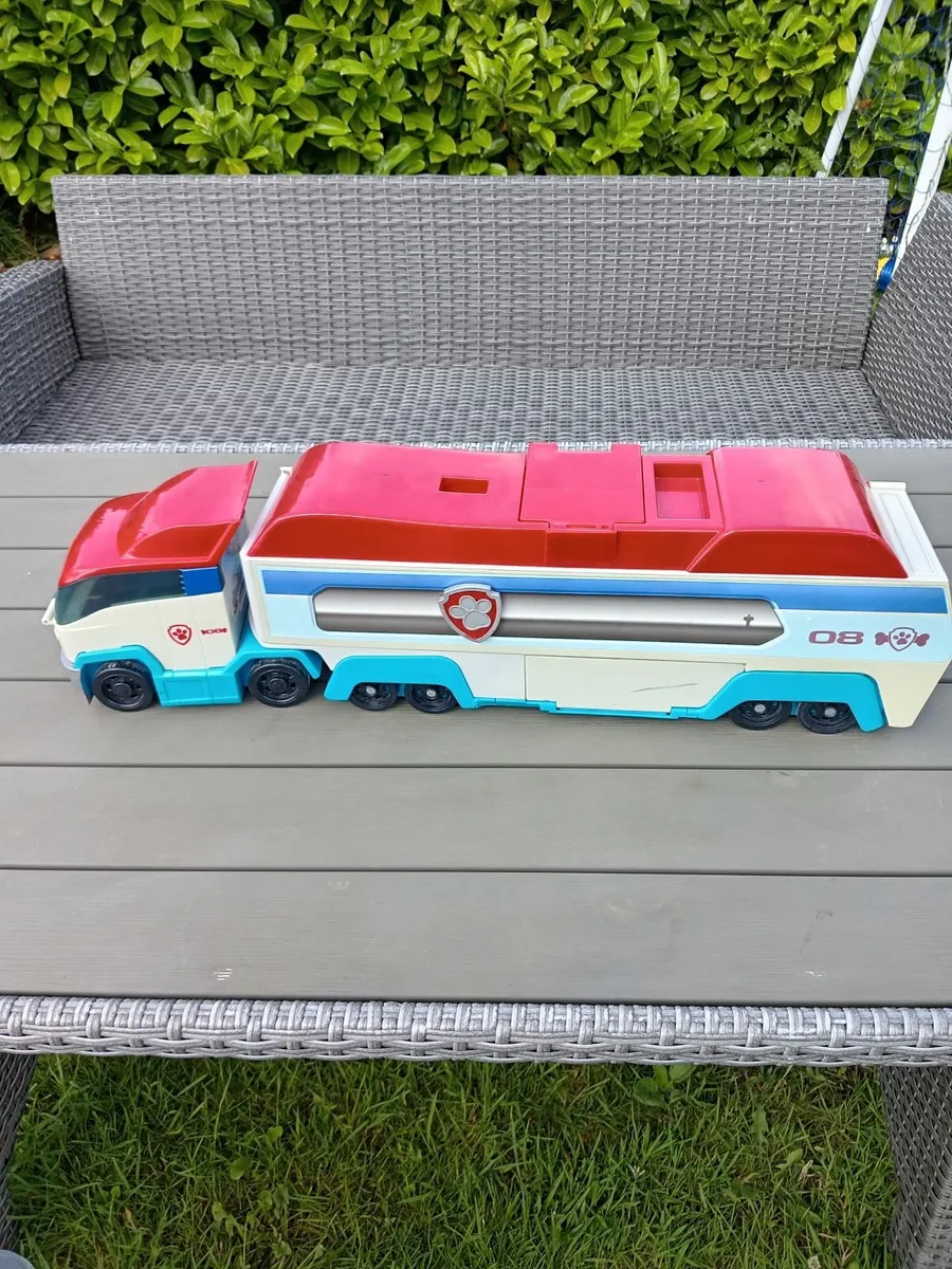 Paw Patrol Tower and Truck - Image 3